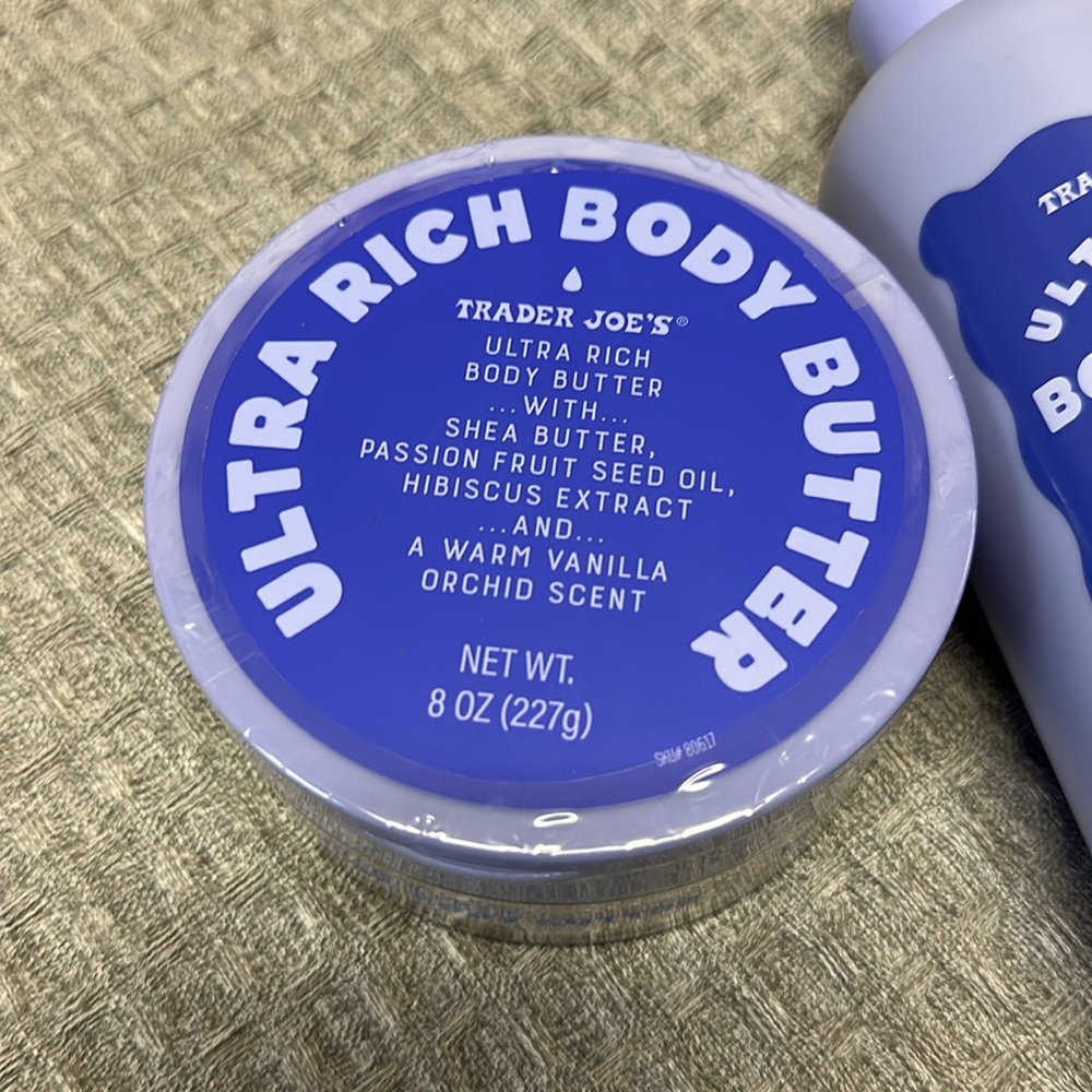 Trader Joe’s ultra rich, body wash oil and ultra rich body butter, duo set. New - Picture 2 of 6